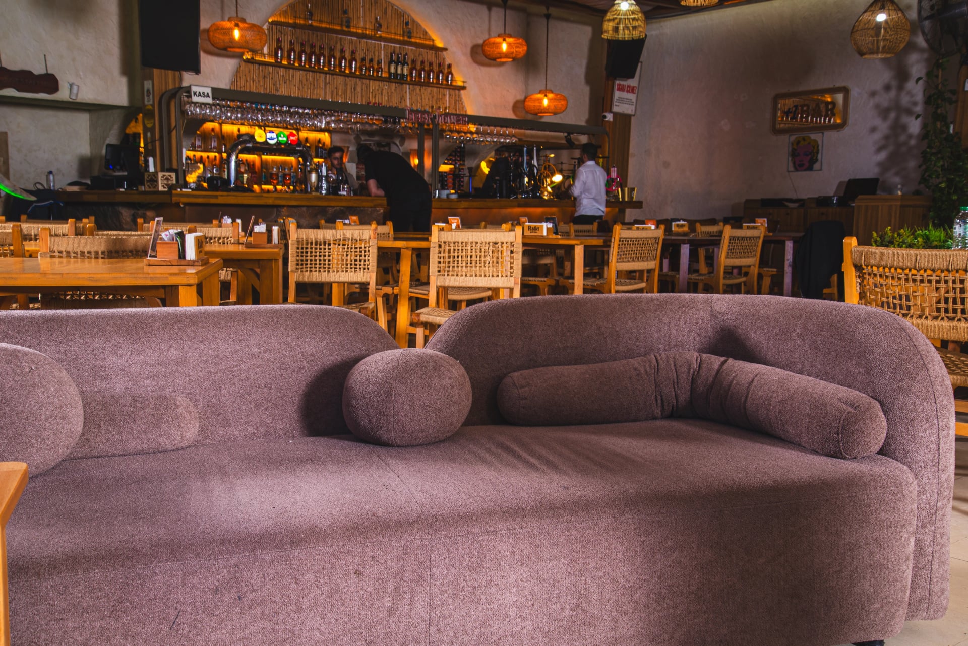 Cafe & Restoran